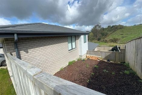 Photo of property in 128 Harriet Johnston Drive, Pokeno, 2402