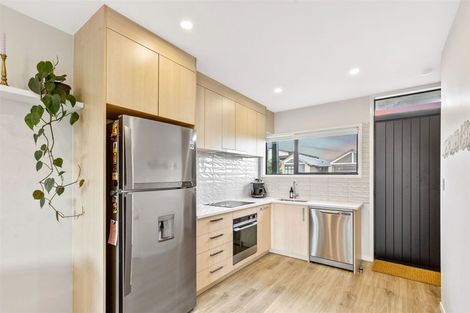 Photo of property in 35 Treloar Crescent, Hobsonville, Auckland, 0616