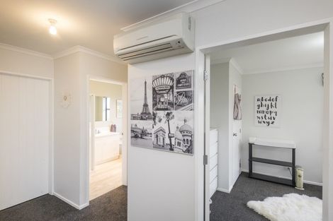 Photo of property in 60 Branigan Parade, Kelvin Grove, Palmerston North, 4414