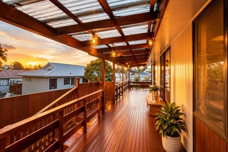 Photo of property in 19 Posa Avenue, Henderson, Auckland, 0612