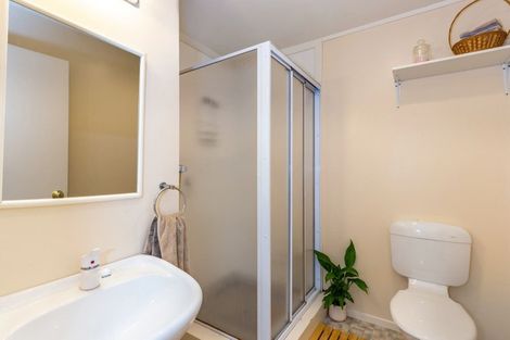 Photo of property in 8 Green Place, Richmond Heights, Taupo, 3330