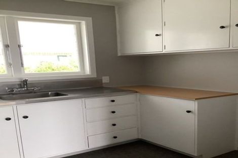 Photo of property in 9/10 Trevethick Grove, Woburn, Lower Hutt, 5010