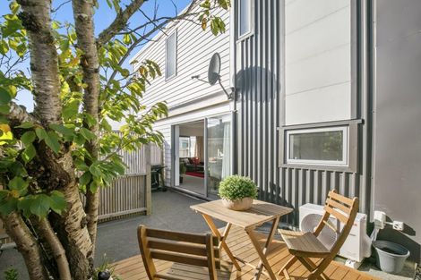 Photo of property in 10/7 Handyside Street, Tawa, Wellington, 5028