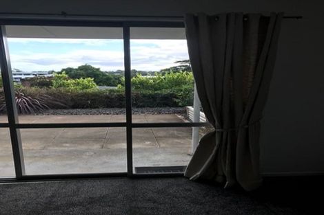 Photo of property in 4/2b Queensway, Three Kings, Auckland, 1024