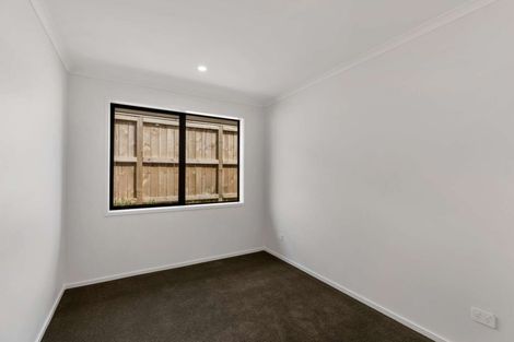 Photo of property in 11 Minerva Avenue, Helensville, 0800