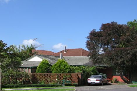 Photo of property in 23 Glenmore Road, Sunnyhills, Auckland, 2010