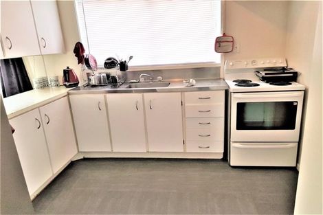 Photo of property in 8 Malibu Grove, Bayview, Auckland, 0629