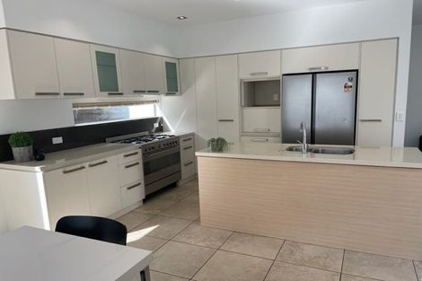 Photo of property in 16 Bryndwr Road, Fendalton, Christchurch, 8052