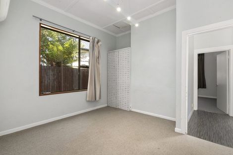 Photo of property in 10 Lochend Street, Musselburgh, Dunedin, 9013