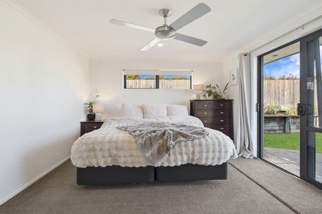 Photo of property in 5 Tavarnya Way, Patumahoe, Pukekohe, 2679