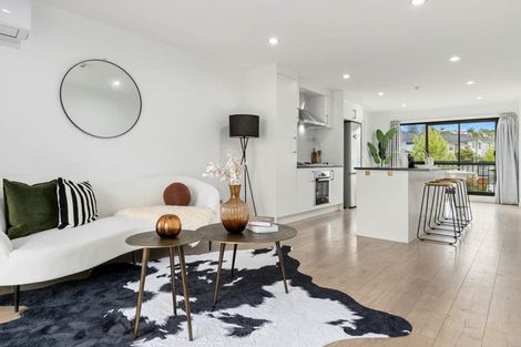 Photo of property in 3/5 Perekia Street, Albany, Auckland, 0632