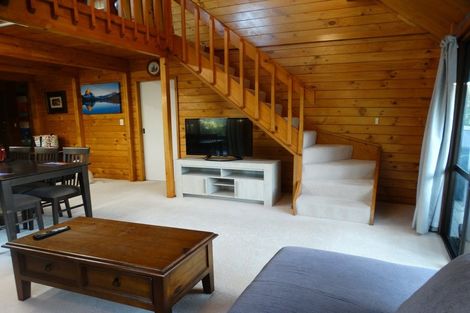 Photo of property in 1/7 Fernbird Place, Massey, Auckland, 0614