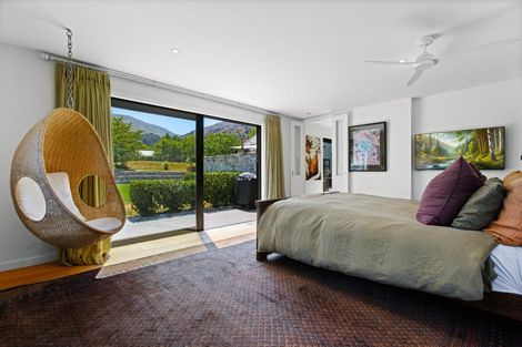 Photo of property in Butel Park, 15 Essex Avenue, Arrowtown, 9302