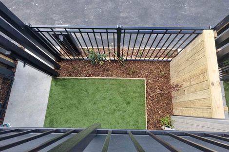 Photo of property in 8/231 Marine Parade, Seatoun, Wellington, 6022