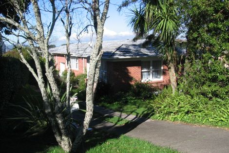 Photo of property in 1/365 East Coast Road, Mairangi Bay, Auckland, 0630
