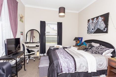 Photo of property in 32 Gloag Street, Waverley, 4510