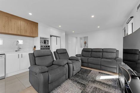 Photo of property in 2 Tidal View Road, Karaka, Papakura, 2113