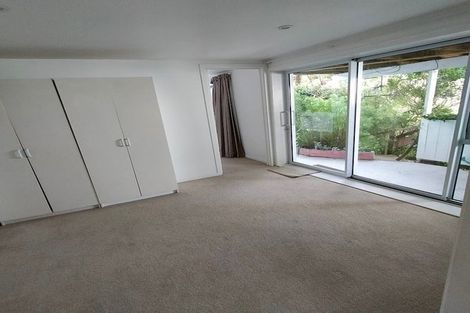 Photo of property in 29 Kingston Heights Road, Kingston, Wellington, 6021