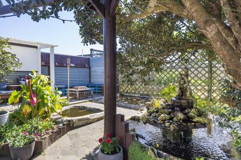 Photo of property in 9 Chrystal Street, Foxton Beach, Foxton, 4815