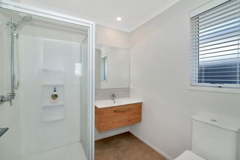 Photo of property in 16 Empire Crescent, Papamoa, 3118