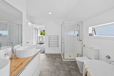 Photo of property in 15 Verbena Glen, Mount Maunganui, 3116