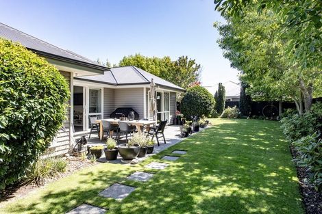 Photo of property in 9 Huntingdon Drive, Rangiora, 7400