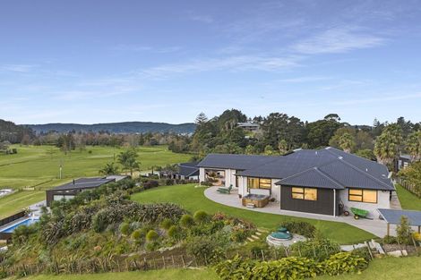 Photo of property in 19 Titoki Lane, Whangamata, 3691