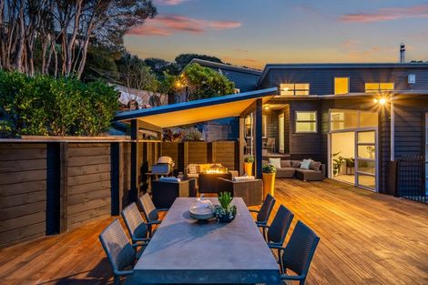 Photo of property in 17 Scoresby Grove, Whitby, Porirua, 5024