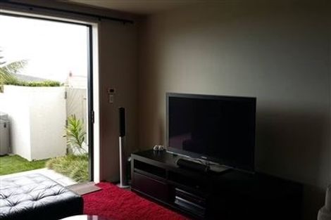 Photo of property in 1/2 Beatrice Avenue, Hillcrest, Auckland, 0627