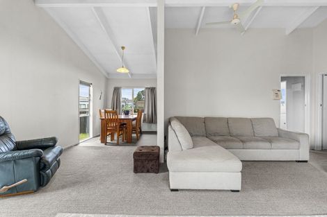 Photo of property in 219 Parklands Avenue, Bell Block, New Plymouth, 4312
