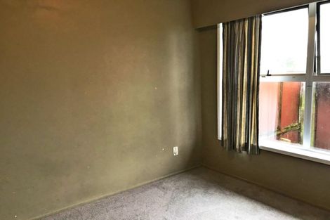 Photo of property in 2/81 Arran Road, Browns Bay, Auckland, 0630