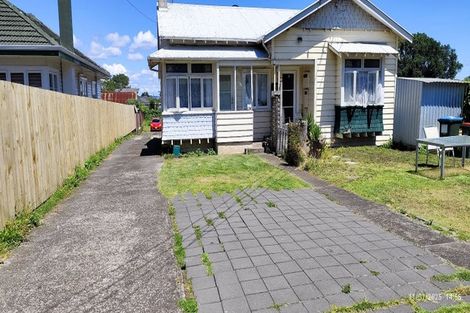 Photo of property in 24 Ireland Road, Mount Wellington, Auckland, 1060