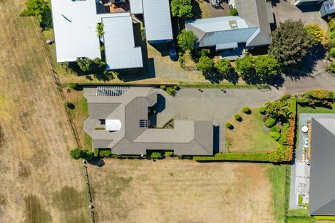 Photo of property in 10 Mahuta Road, Waitahanui, Taupo, 3378