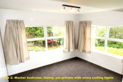 Photo of property in 9 Seaview Road, Castor Bay, Auckland, 0620