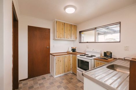 Photo of property in 1 Willowstream Grove, Cloverlea, Palmerston North, 4412