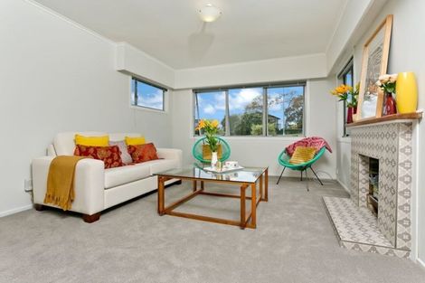 Photo of property in 658 East Coast Road, Pinehill, Auckland, 0630