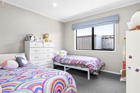 Photo of property in 115 Saint James Drive, Huntington, Hamilton, 3210