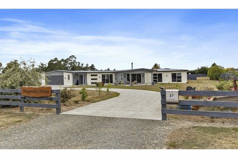 Photo of property in 27 King Street, Pareora, 7912