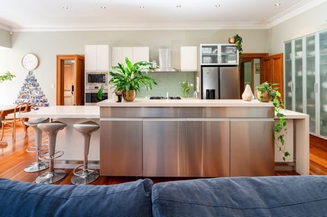 Photo of property in Lady Freyberg House, 18 Moturoa Street, Pipitea, Wellington, 6011