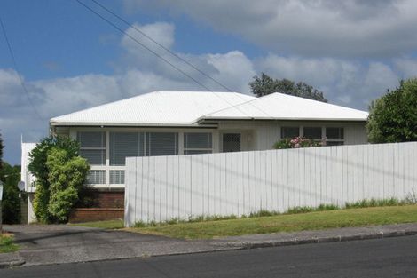Photo of property in 60 Glass Road, Mount Roskill, Auckland, 1041