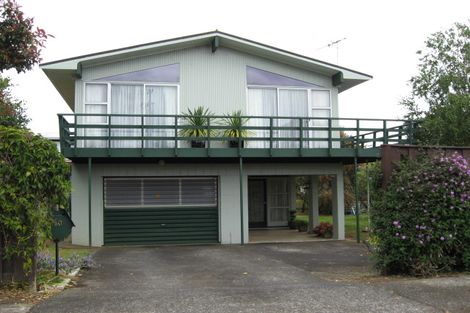 Photo of property in 10 Seaforth Avenue, Mangere Bridge, Auckland, 2022