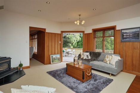 Photo of property in 8 Hackthorne Road, Cashmere, Christchurch, 8022