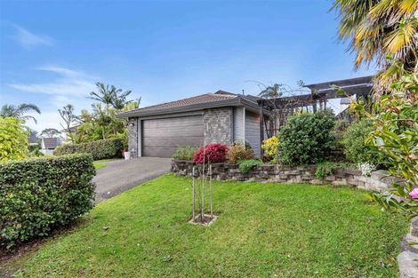 Photo of property in 1 Pelican Lane, Unsworth Heights, Auckland, 0632