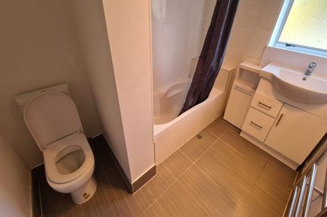 Photo of property in 7 Hollydale Grove, Churton Park, Wellington, 6037