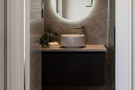 Photo of property in 112 Arran Point Parade, Orewa, 0931