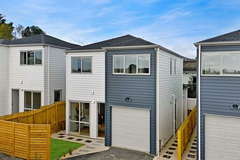 Photo of property in 240b Whitney Street, Blockhouse Bay, Auckland, 0600