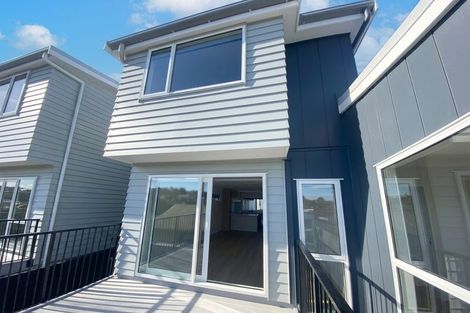 Photo of property in 23b Crosby Road, West Harbour, Auckland, 0618
