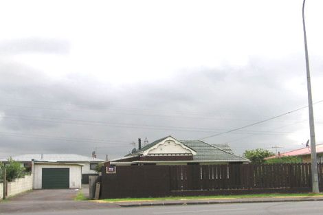 Photo of property in 222 Penrose Road, Mount Wellington, Auckland, 1060