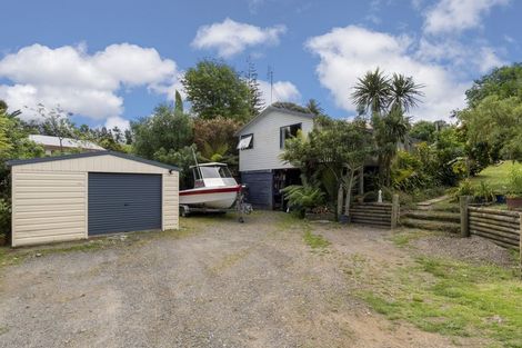 Photo of property in 4 Koutunui Road, Athenree, Katikati, 3177