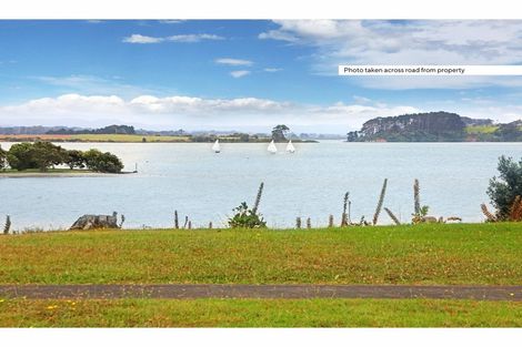 Photo of property in 8 Godwit Place, Waiuku, 2123